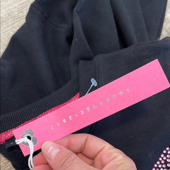 NWT Jane and Delancey Womens Black w Red Rhinestone Lips Sweater Size Small S - Picture 5 of 8